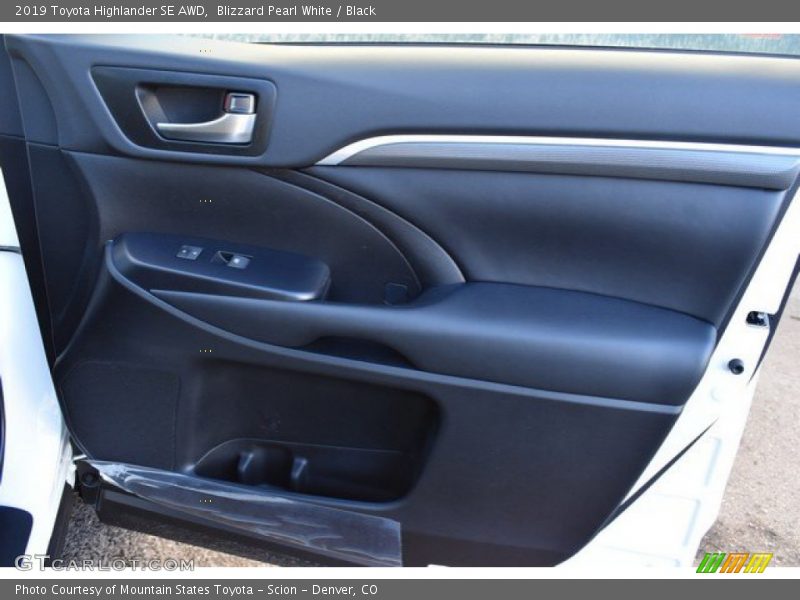 Blizzard Pearl White / Black 2019 Toyota Highlander SE AWD