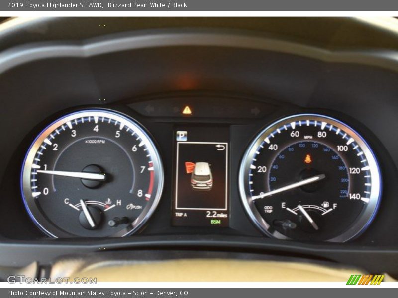 Blizzard Pearl White / Black 2019 Toyota Highlander SE AWD
