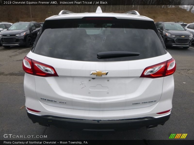 Iridescent Pearl Tricoat / Jet Black 2019 Chevrolet Equinox Premier AWD