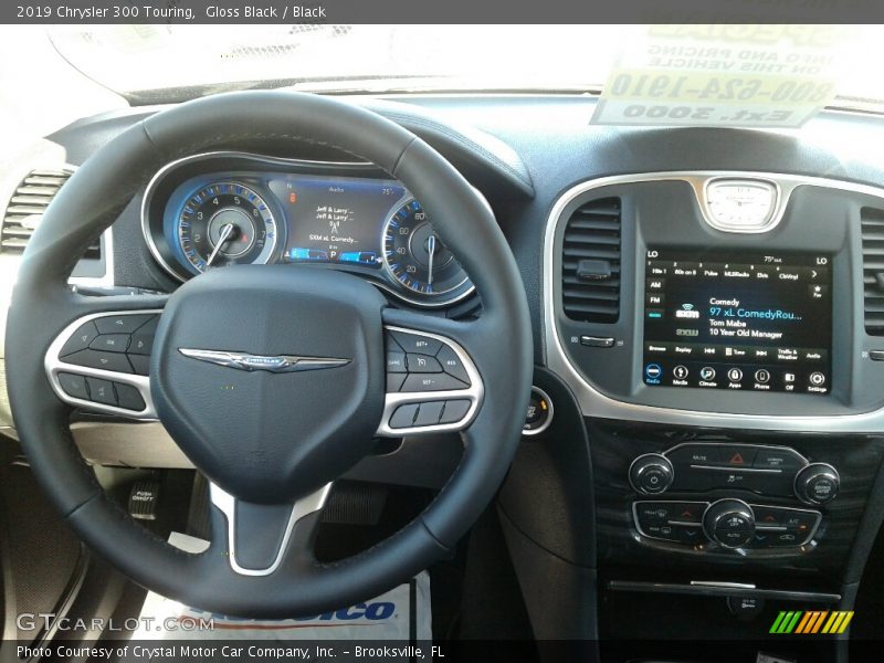 Gloss Black / Black 2019 Chrysler 300 Touring