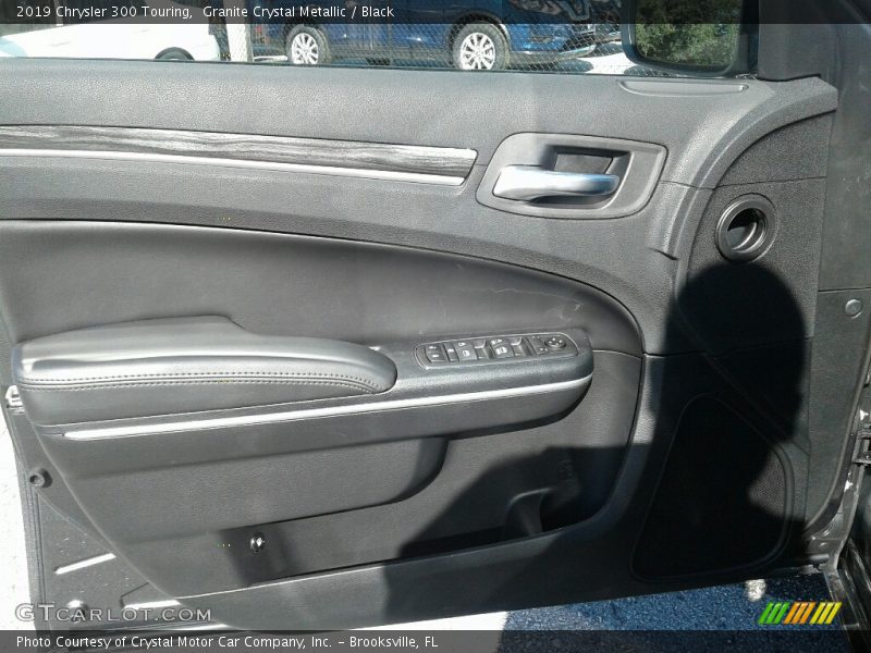 Granite Crystal Metallic / Black 2019 Chrysler 300 Touring