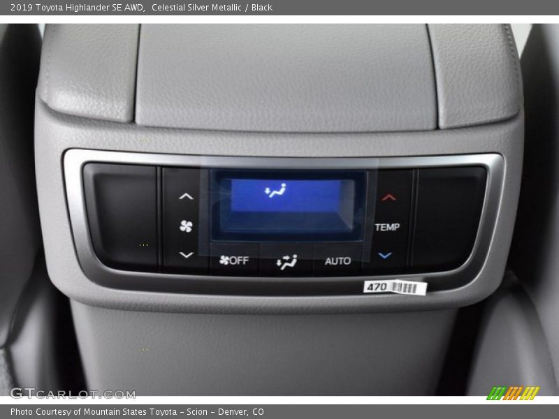 Celestial Silver Metallic / Black 2019 Toyota Highlander SE AWD