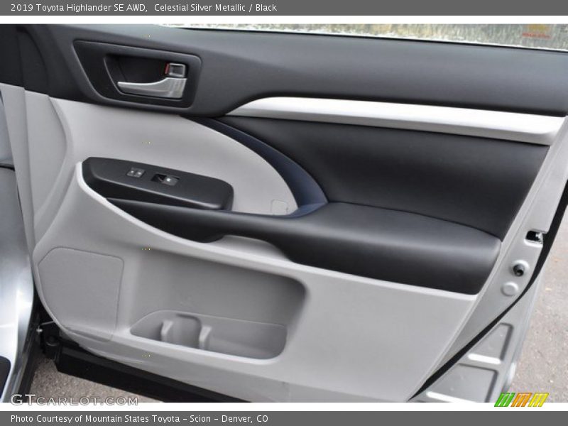 Celestial Silver Metallic / Black 2019 Toyota Highlander SE AWD