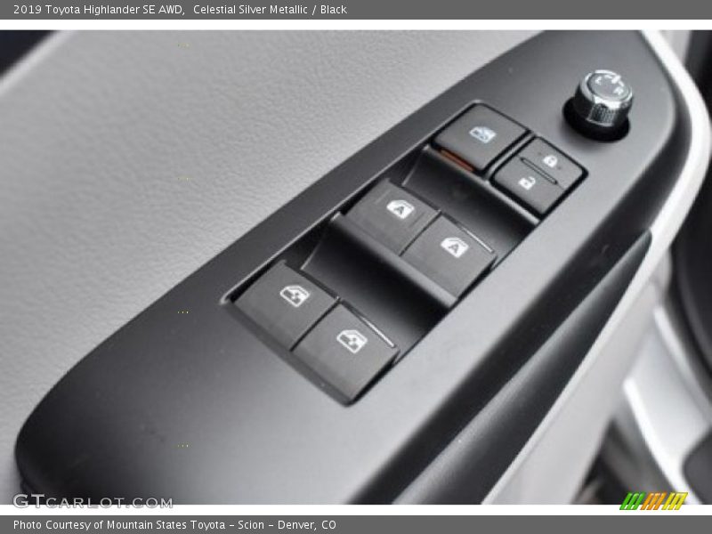 Celestial Silver Metallic / Black 2019 Toyota Highlander SE AWD