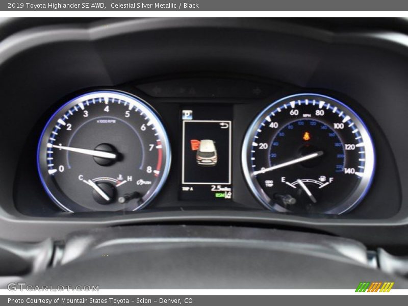 Celestial Silver Metallic / Black 2019 Toyota Highlander SE AWD