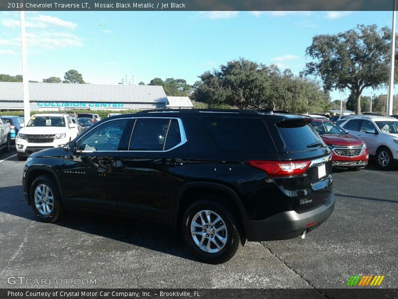 Mosaic Black Metallic / Jet Black 2019 Chevrolet Traverse LT