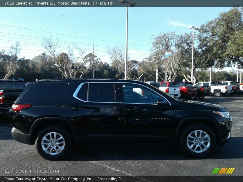 Mosaic Black Metallic / Jet Black 2019 Chevrolet Traverse LT