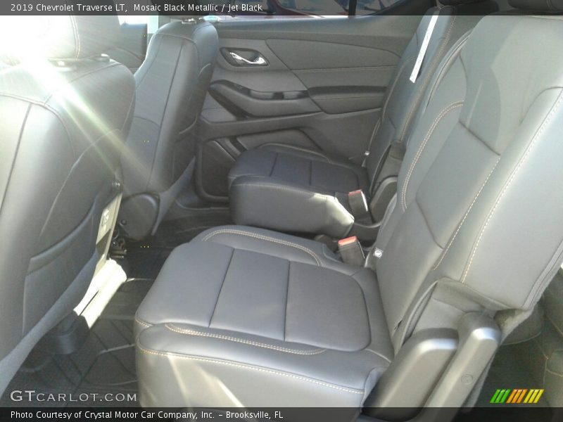 Mosaic Black Metallic / Jet Black 2019 Chevrolet Traverse LT