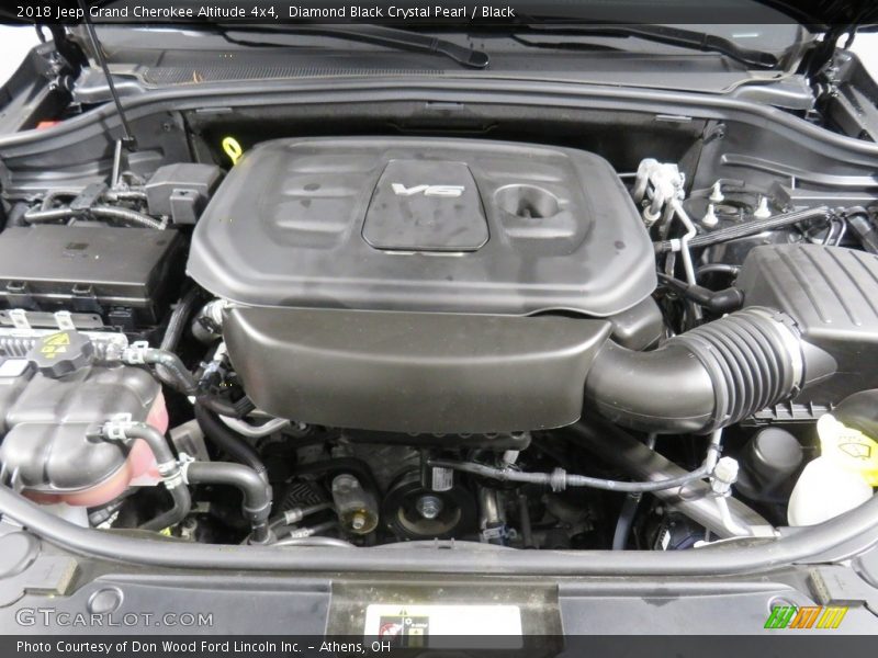 Diamond Black Crystal Pearl / Black 2018 Jeep Grand Cherokee Altitude 4x4