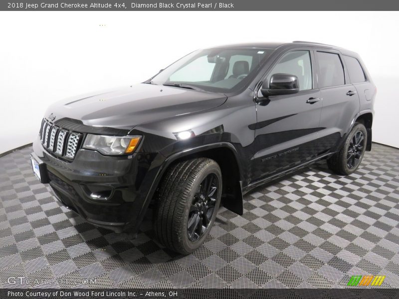 Diamond Black Crystal Pearl / Black 2018 Jeep Grand Cherokee Altitude 4x4