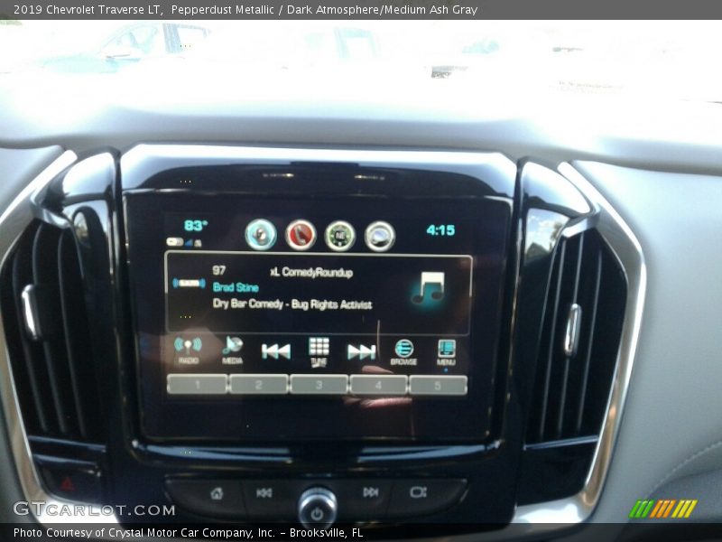 Pepperdust Metallic / Dark Atmosphere/Medium Ash Gray 2019 Chevrolet Traverse LT