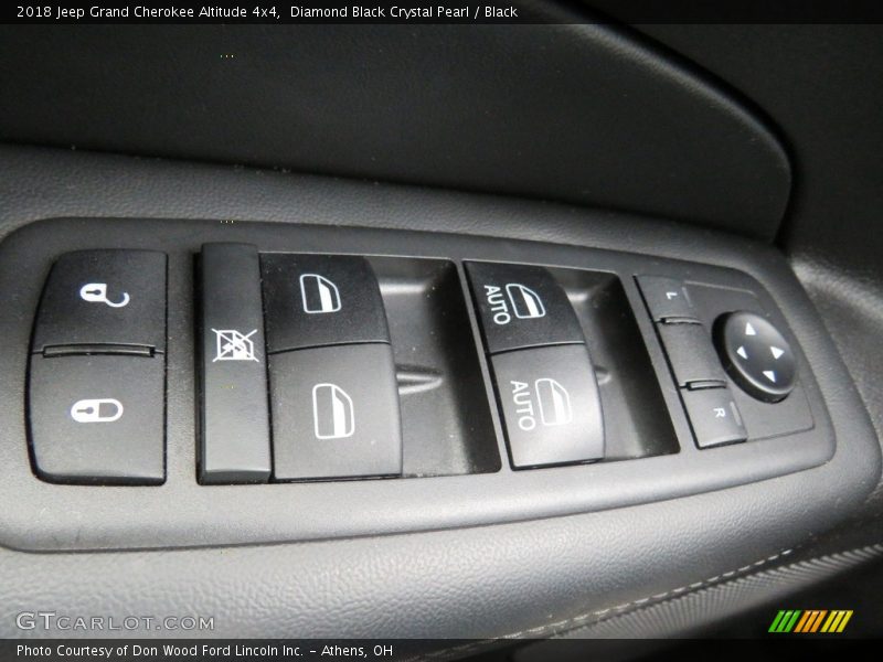 Diamond Black Crystal Pearl / Black 2018 Jeep Grand Cherokee Altitude 4x4