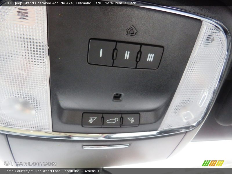 Diamond Black Crystal Pearl / Black 2018 Jeep Grand Cherokee Altitude 4x4