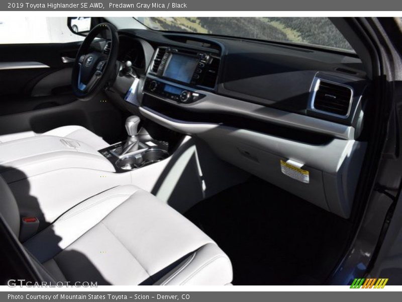 Predawn Gray Mica / Black 2019 Toyota Highlander SE AWD