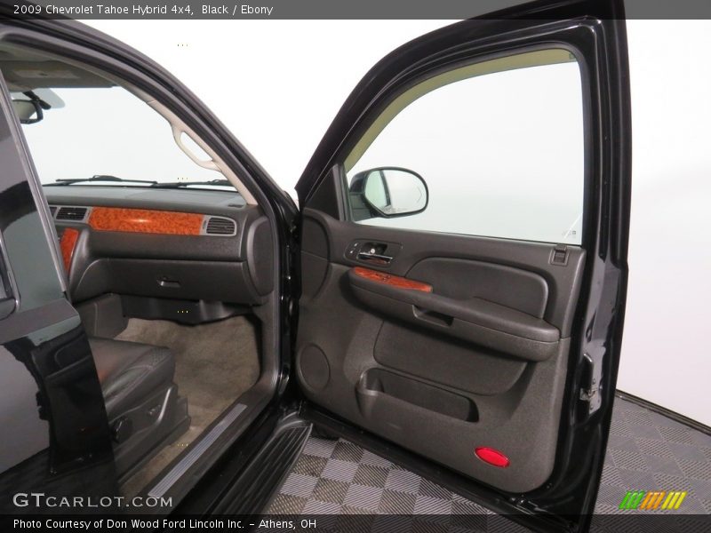 Black / Ebony 2009 Chevrolet Tahoe Hybrid 4x4