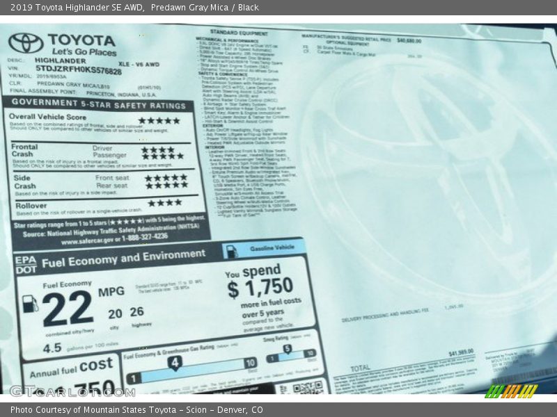 Predawn Gray Mica / Black 2019 Toyota Highlander SE AWD