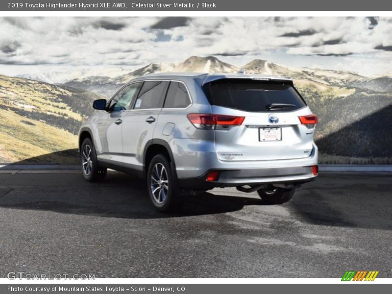 Celestial Silver Metallic / Black 2019 Toyota Highlander Hybrid XLE AWD