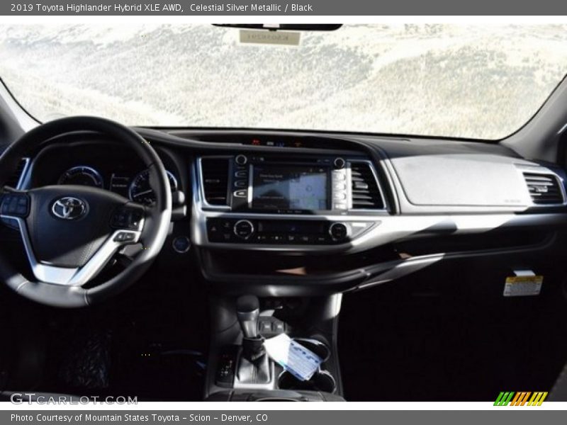 Celestial Silver Metallic / Black 2019 Toyota Highlander Hybrid XLE AWD