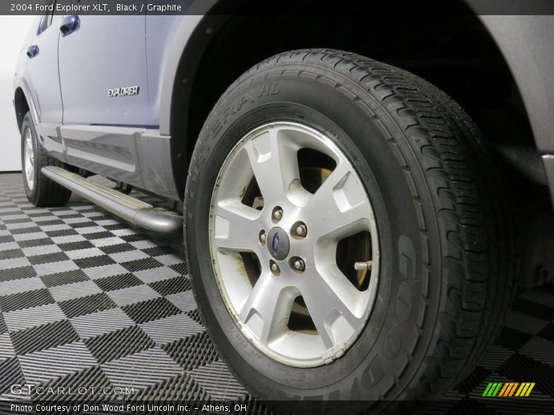 Black / Graphite 2004 Ford Explorer XLT