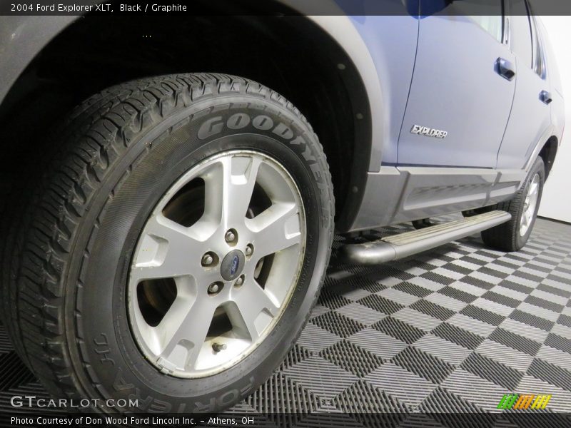 Black / Graphite 2004 Ford Explorer XLT