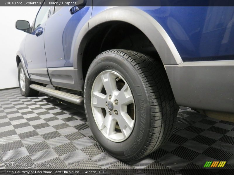 Black / Graphite 2004 Ford Explorer XLT
