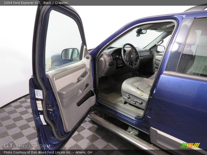 Black / Graphite 2004 Ford Explorer XLT