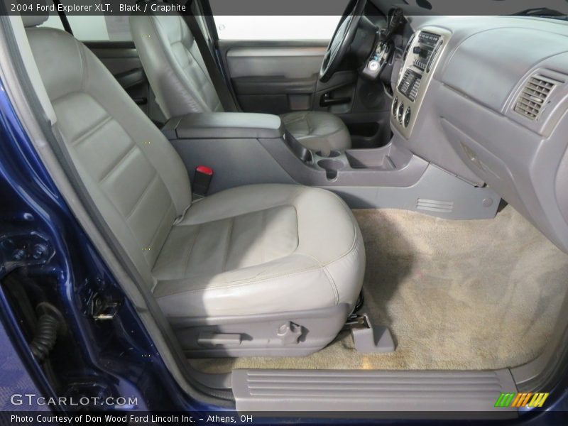 Black / Graphite 2004 Ford Explorer XLT
