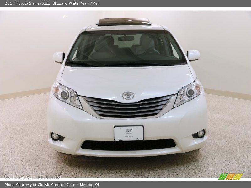 Blizzard White Pearl / Ash 2015 Toyota Sienna XLE