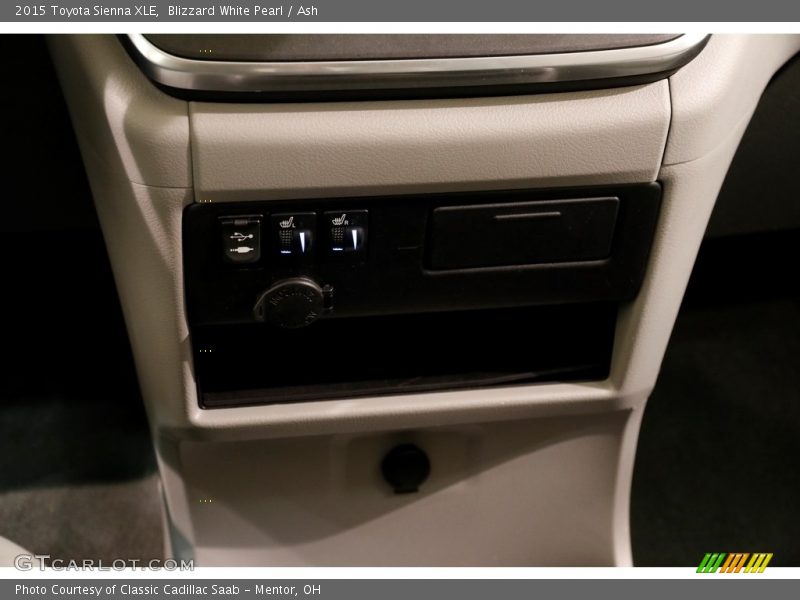 Blizzard White Pearl / Ash 2015 Toyota Sienna XLE