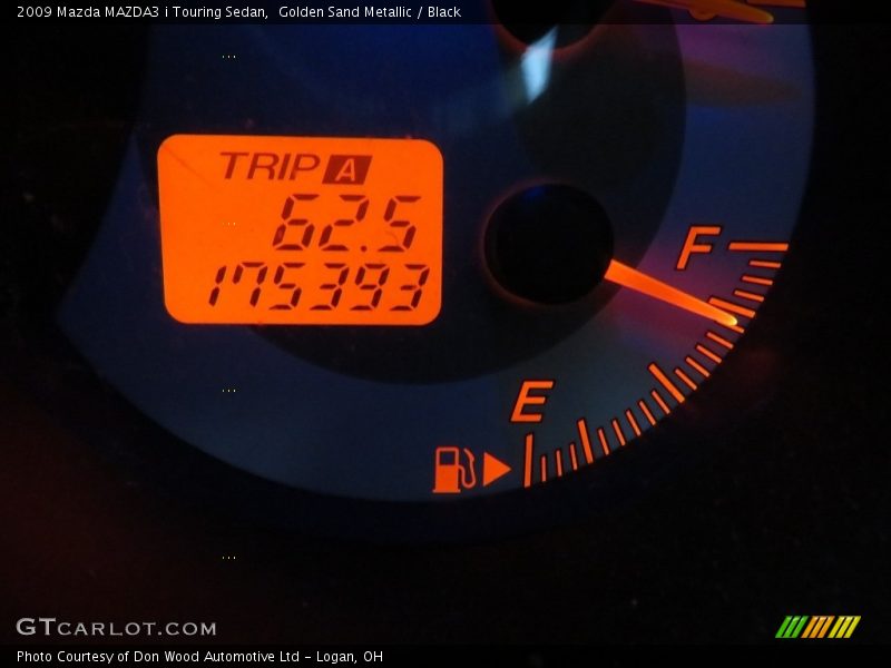 Golden Sand Metallic / Black 2009 Mazda MAZDA3 i Touring Sedan