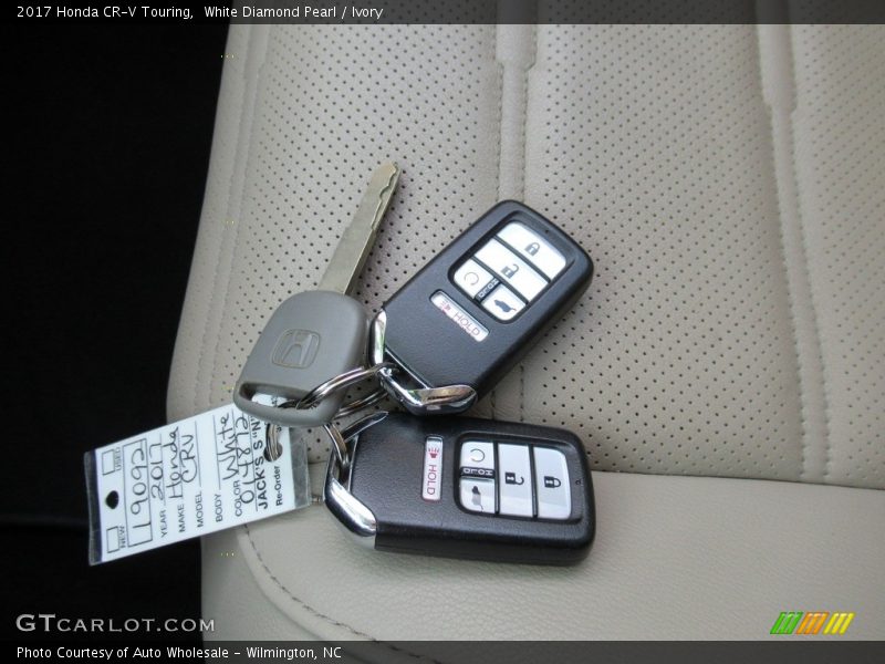 White Diamond Pearl / Ivory 2017 Honda CR-V Touring