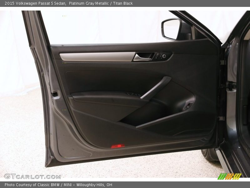 Platinum Gray Metallic / Titan Black 2015 Volkswagen Passat S Sedan