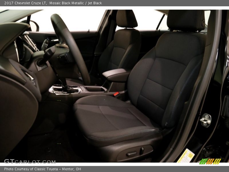 Mosaic Black Metallic / Jet Black 2017 Chevrolet Cruze LT