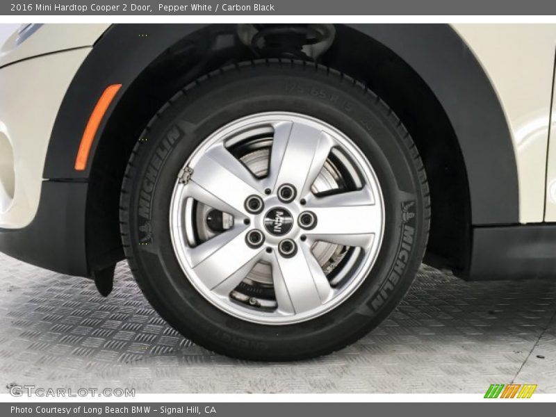 Pepper White / Carbon Black 2016 Mini Hardtop Cooper 2 Door