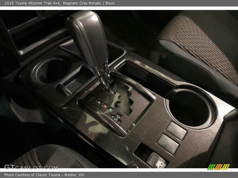 Magnetic Gray Metallic / Black 2016 Toyota 4Runner Trail 4x4