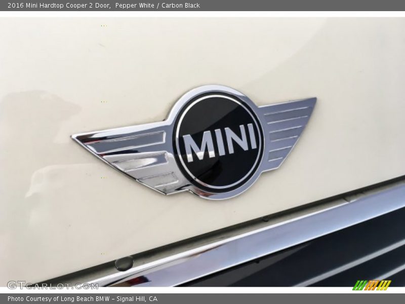 Pepper White / Carbon Black 2016 Mini Hardtop Cooper 2 Door