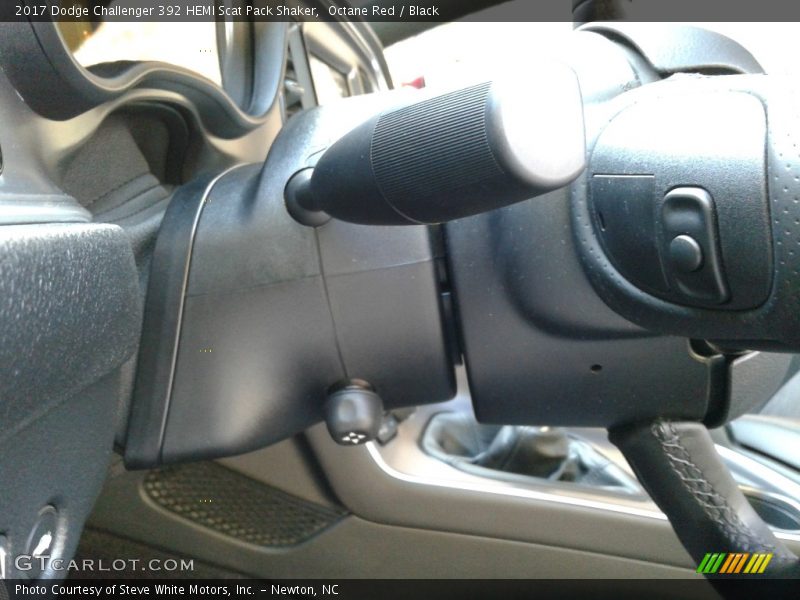 Octane Red / Black 2017 Dodge Challenger 392 HEMI Scat Pack Shaker