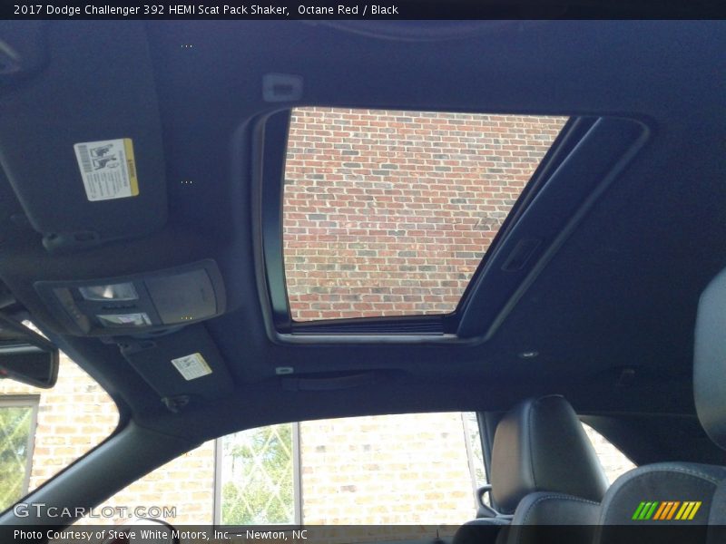 Octane Red / Black 2017 Dodge Challenger 392 HEMI Scat Pack Shaker