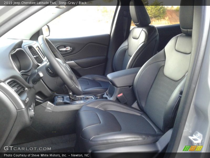 Sting-Gray / Black 2019 Jeep Cherokee Latitude Plus