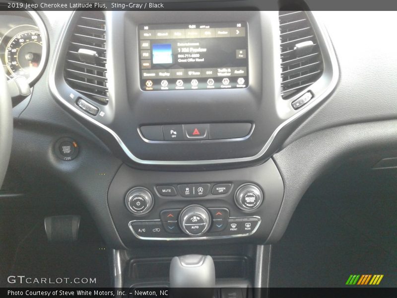 Sting-Gray / Black 2019 Jeep Cherokee Latitude Plus