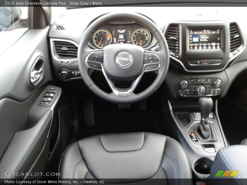 Sting-Gray / Black 2019 Jeep Cherokee Latitude Plus