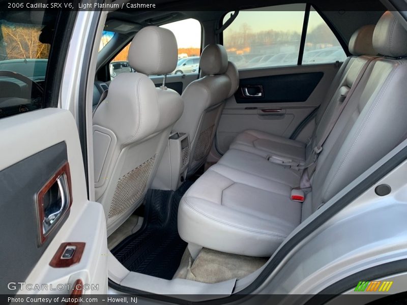 Light Platinum / Cashmere 2006 Cadillac SRX V6