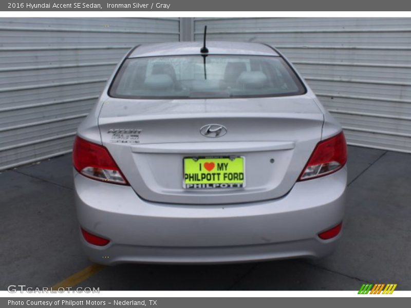 Ironman Silver / Gray 2016 Hyundai Accent SE Sedan