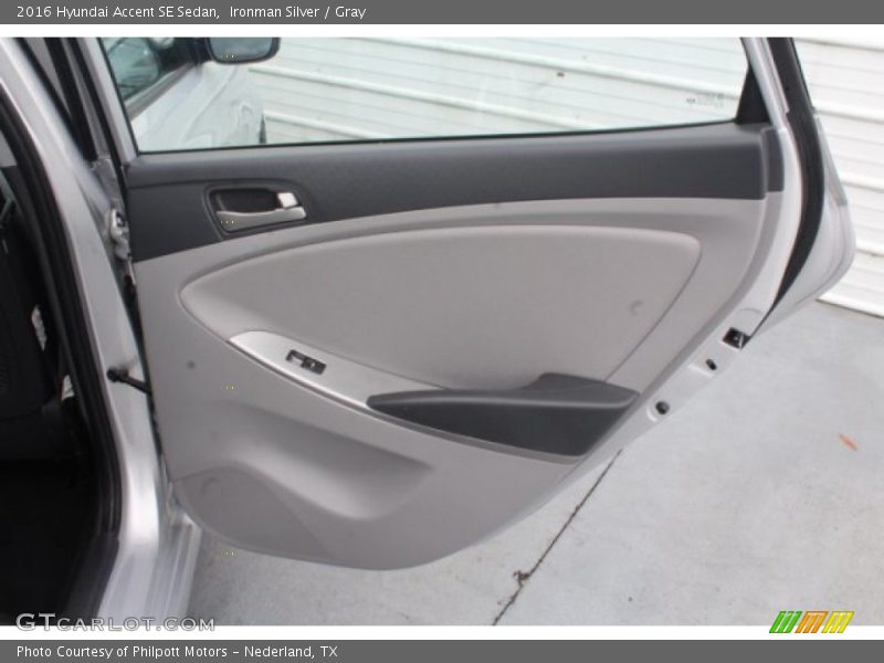 Ironman Silver / Gray 2016 Hyundai Accent SE Sedan