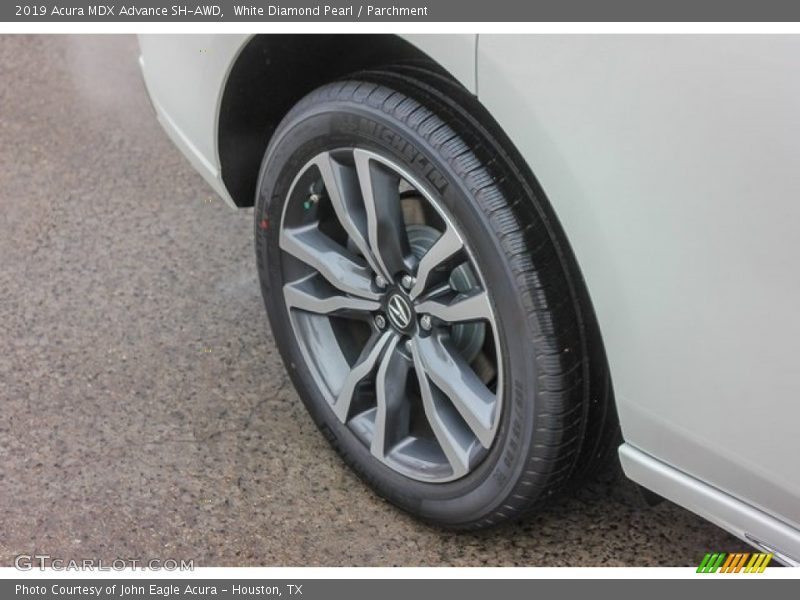 White Diamond Pearl / Parchment 2019 Acura MDX Advance SH-AWD
