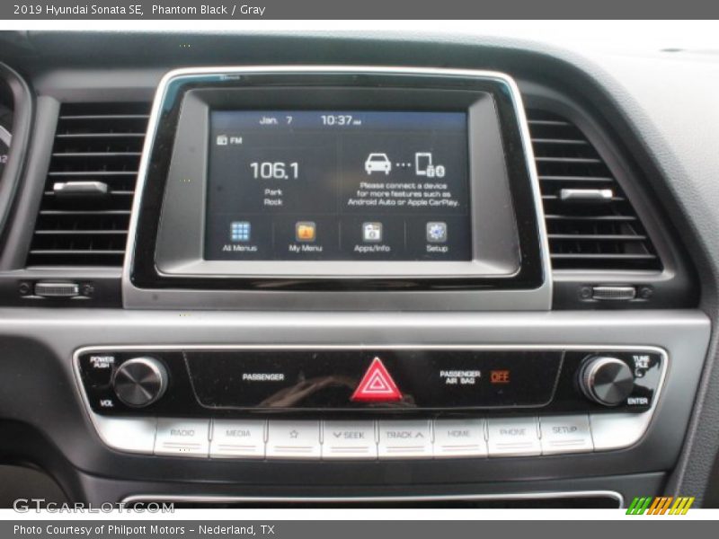 Phantom Black / Gray 2019 Hyundai Sonata SE