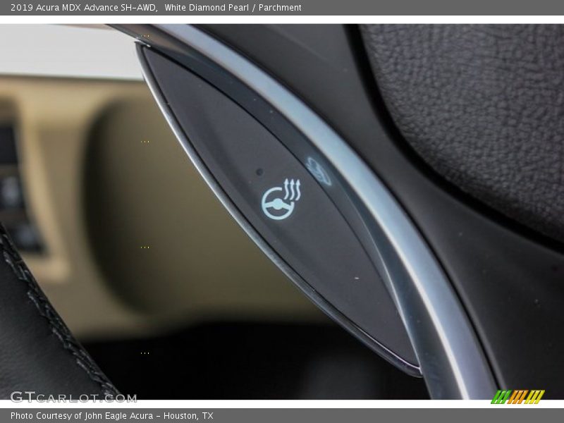  2019 MDX Advance SH-AWD Steering Wheel