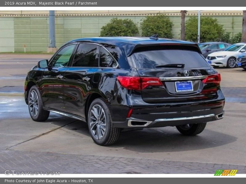 Majestic Black Pearl / Parchment 2019 Acura MDX