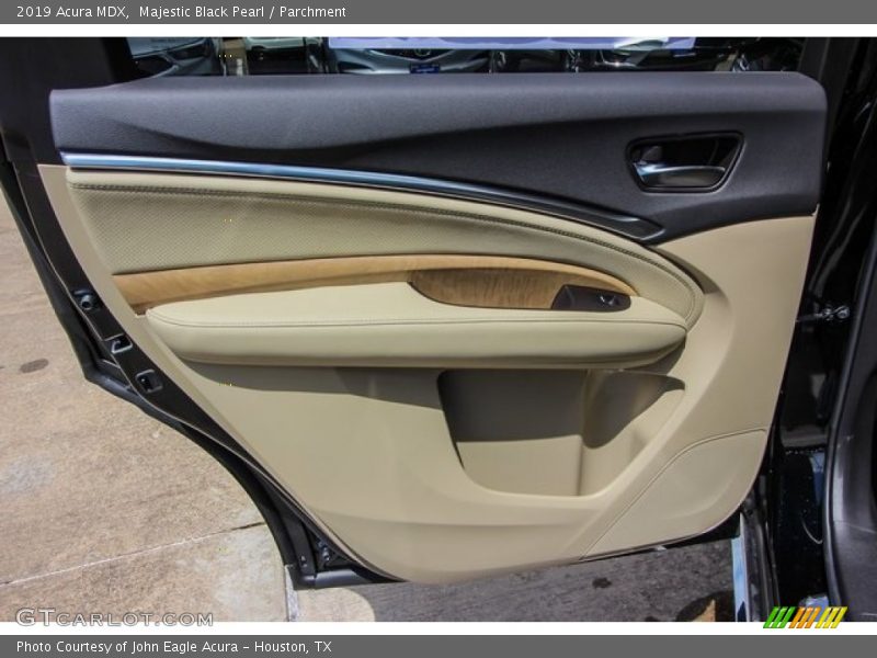 Majestic Black Pearl / Parchment 2019 Acura MDX