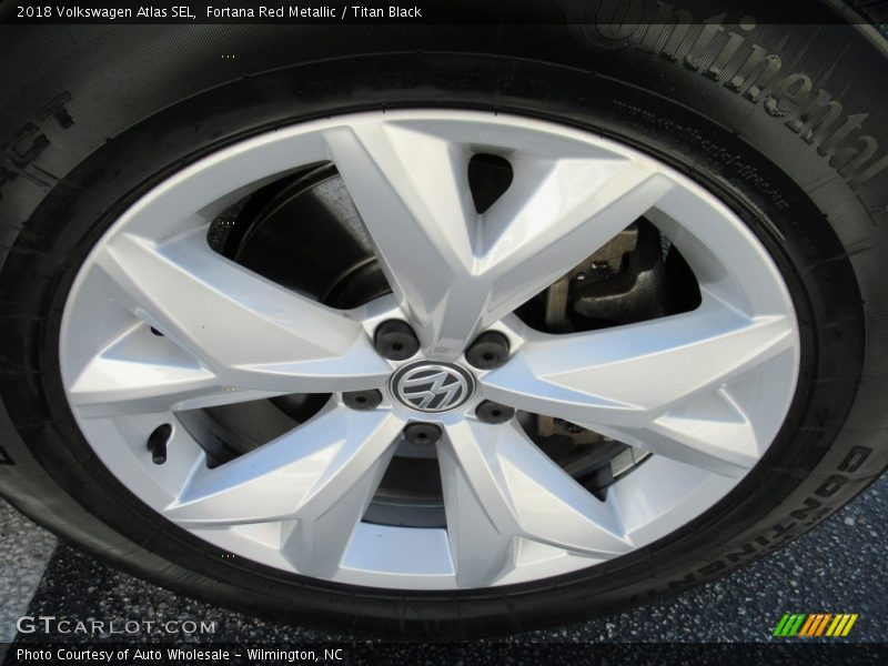 Fortana Red Metallic / Titan Black 2018 Volkswagen Atlas SEL